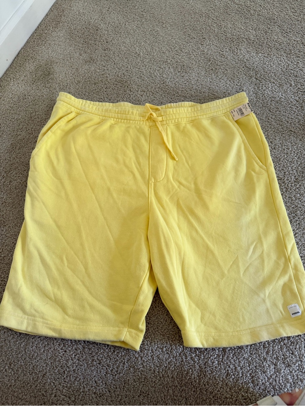 RSQ Yellow Men's Fleece Shorts XXL NWT